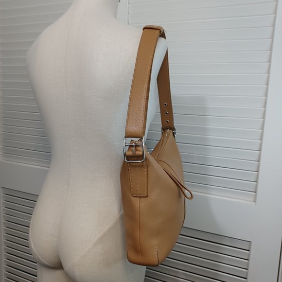 Coach Vintage Tan Leather Hobo Shoulder Bag - Picture 15 of 16